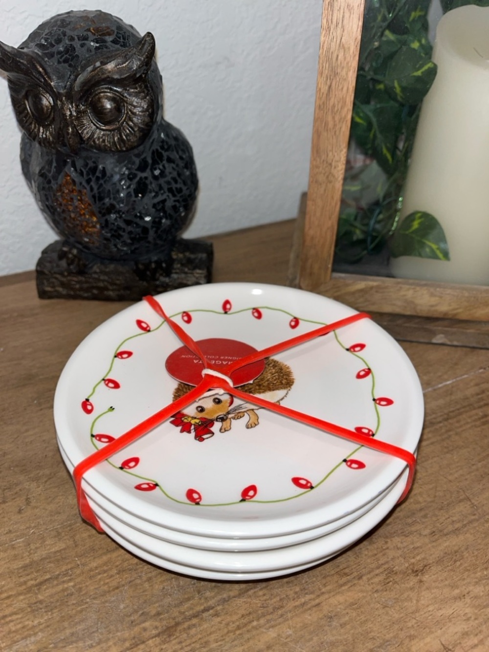Magenta White Dessert Plates with Red Holiday Lights and Hedgehog Motif